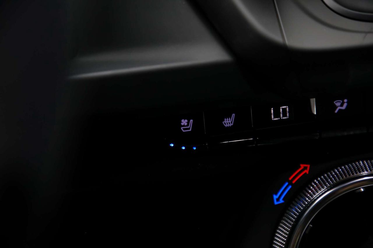 2021 Chevrolet Camaro ZL1 COUPE MANUAL 650HP NOACDNT LOWKM MAGNETCRIDE Photo