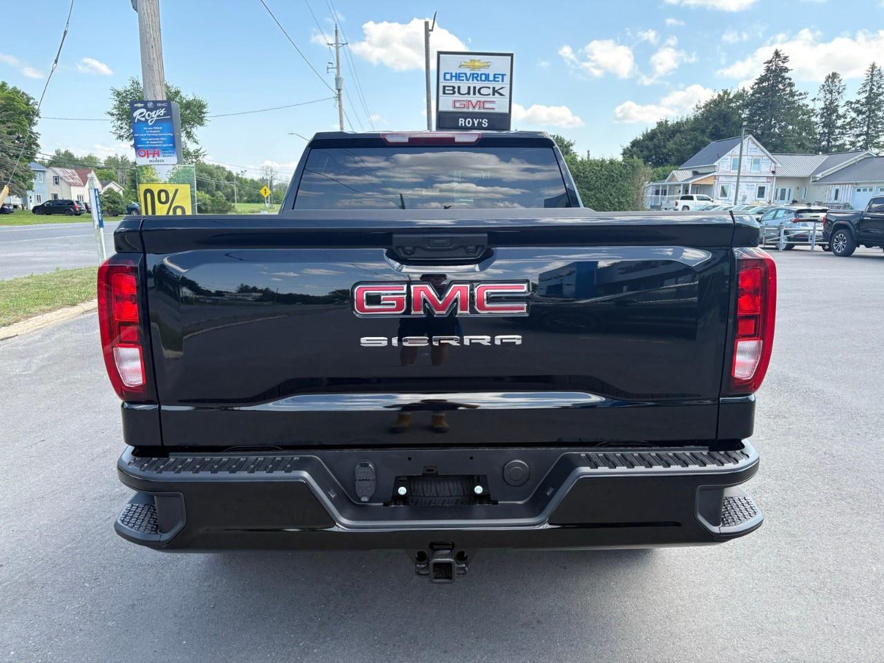 2026 GMC Sierra 1500 Crew Cab Standard Box 4-Wheel Drive Pro Photo