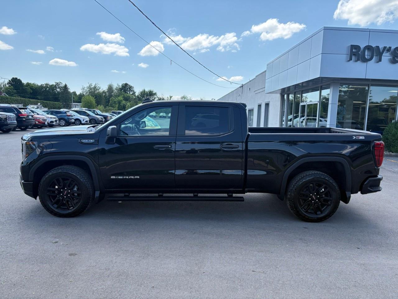 2026 GMC Sierra 1500 Crew Cab Standard Box 4-Wheel Drive Pro Photo