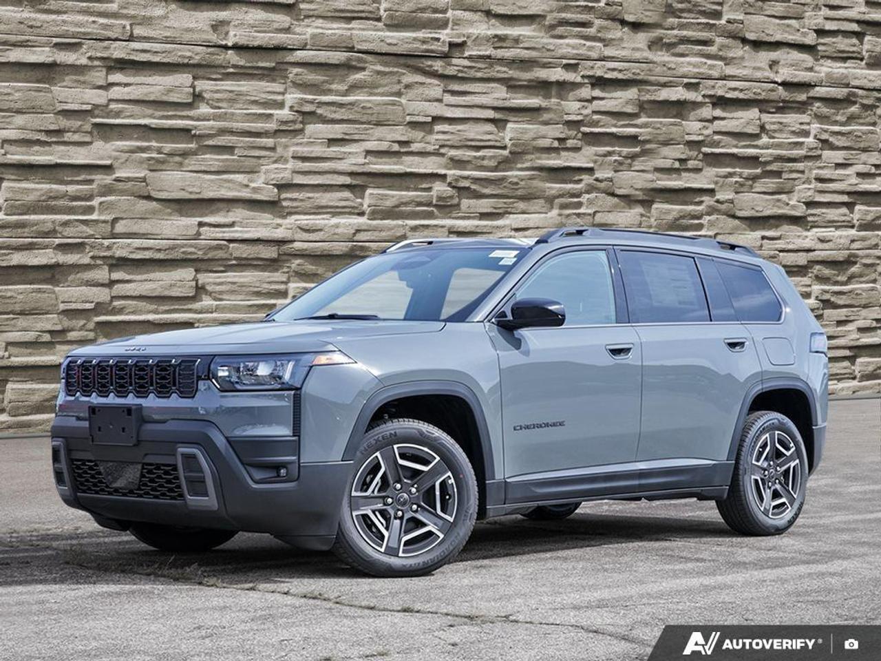 2026 Jeep Cherokee Laredo/Limited 4dr 4x4 Photo0