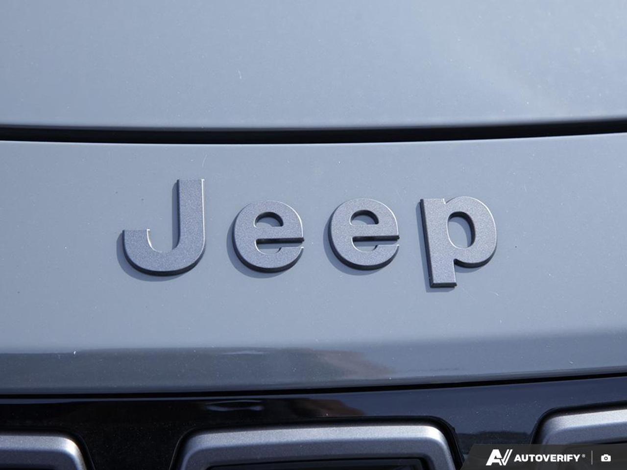 2026 Jeep Cherokee Laredo/Limited 4dr 4x4 Photo