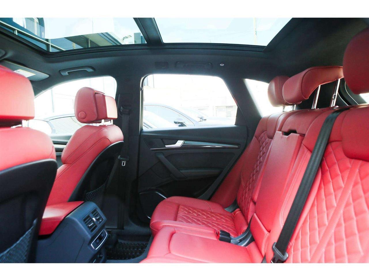 2024 Audi SQ5 3.0T Progressiv Quattro   Panoramic Roof   21'' Mu Photo