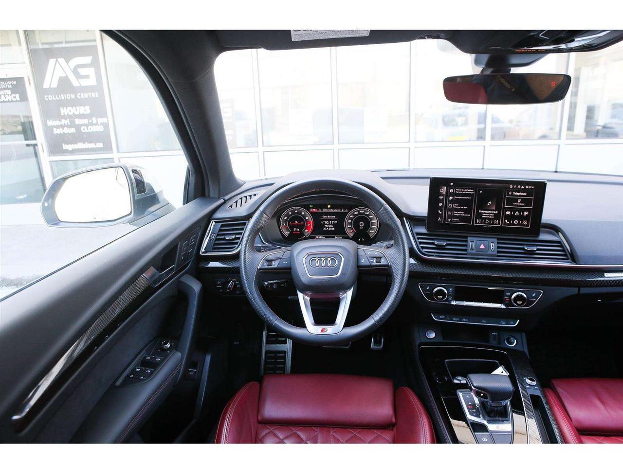 2024 Audi SQ5 3.0T Progressiv Quattro   Panoramic Roof   21'' Mu Photo