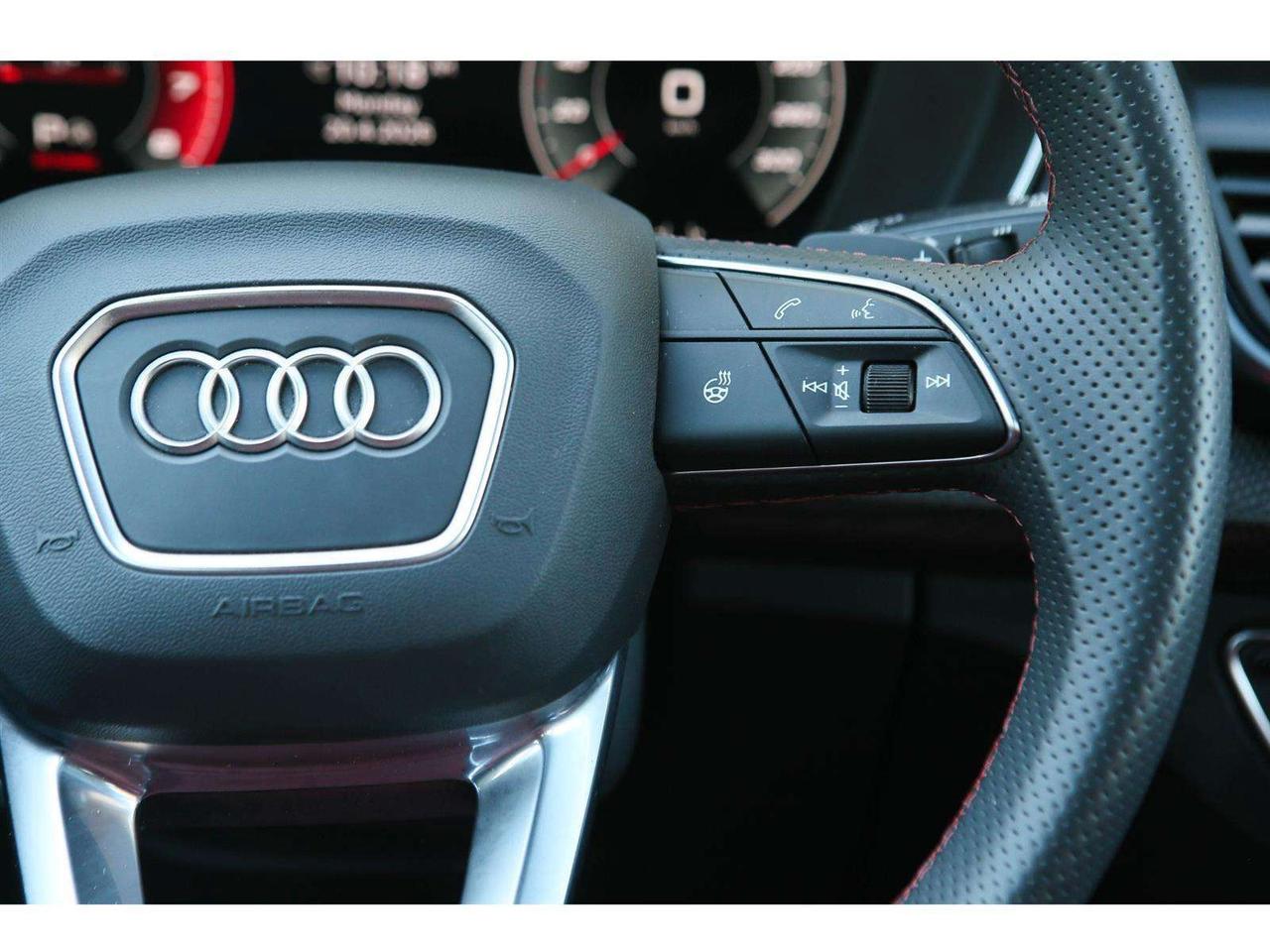 2024 Audi SQ5 3.0T Progressiv Quattro   Panoramic Roof   21'' Mu Photo