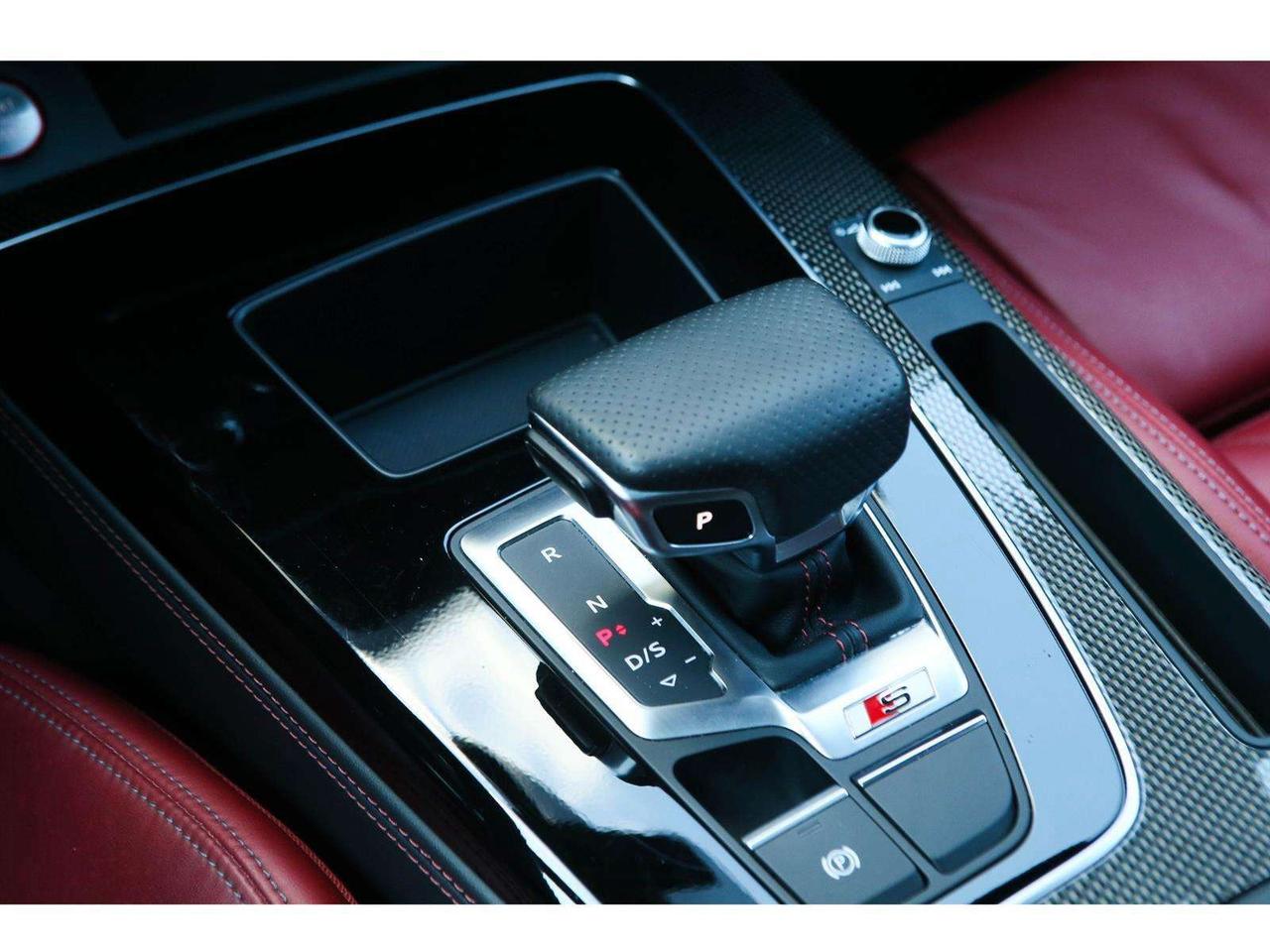 2024 Audi SQ5 3.0T Progressiv Quattro   Panoramic Roof   21'' Mu Photo