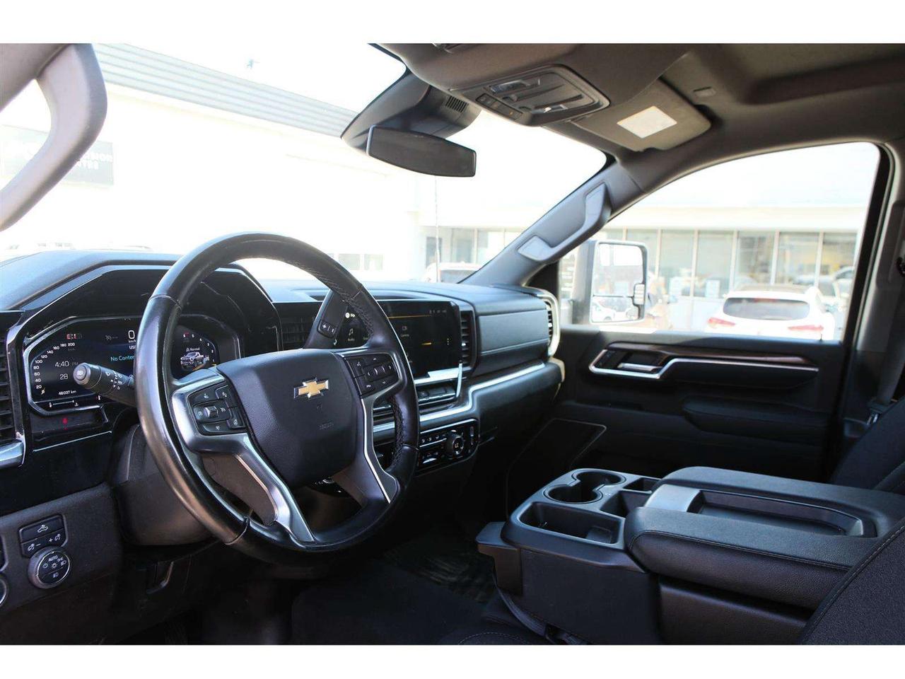 2025 Chevrolet Silverado 2500 LT Crew Cab Long Box 4WD   10-Speed Allison Transm Photo