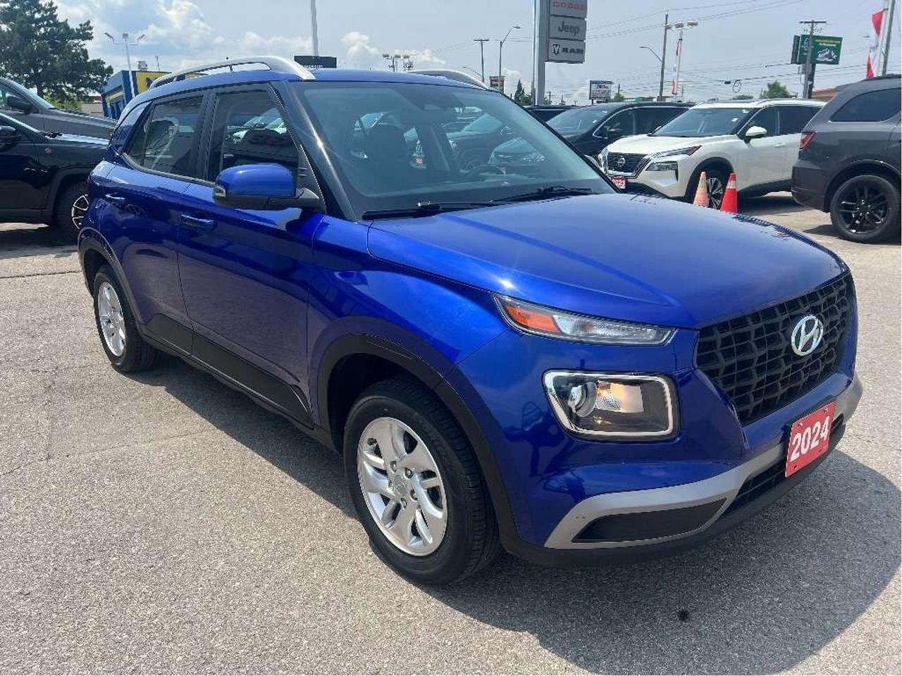 2024 Hyundai Venue Preferred IVT *HEATED SEATS *CLEAN CARFAX *BKP CAM Photo