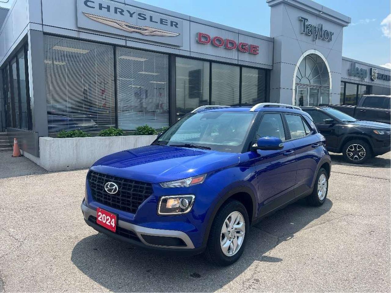 2024 Hyundai Venue Preferred IVT *HEATED SEATS *CLEAN CARFAX *BKP CAM Photo1