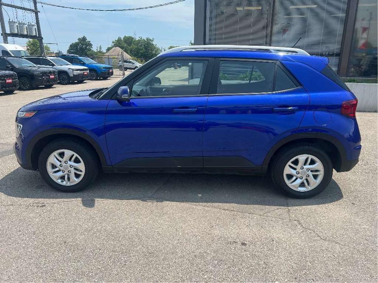 2024 Hyundai Venue Preferred IVT *HEATED SEATS *CLEAN CARFAX *BKP CAM Photo