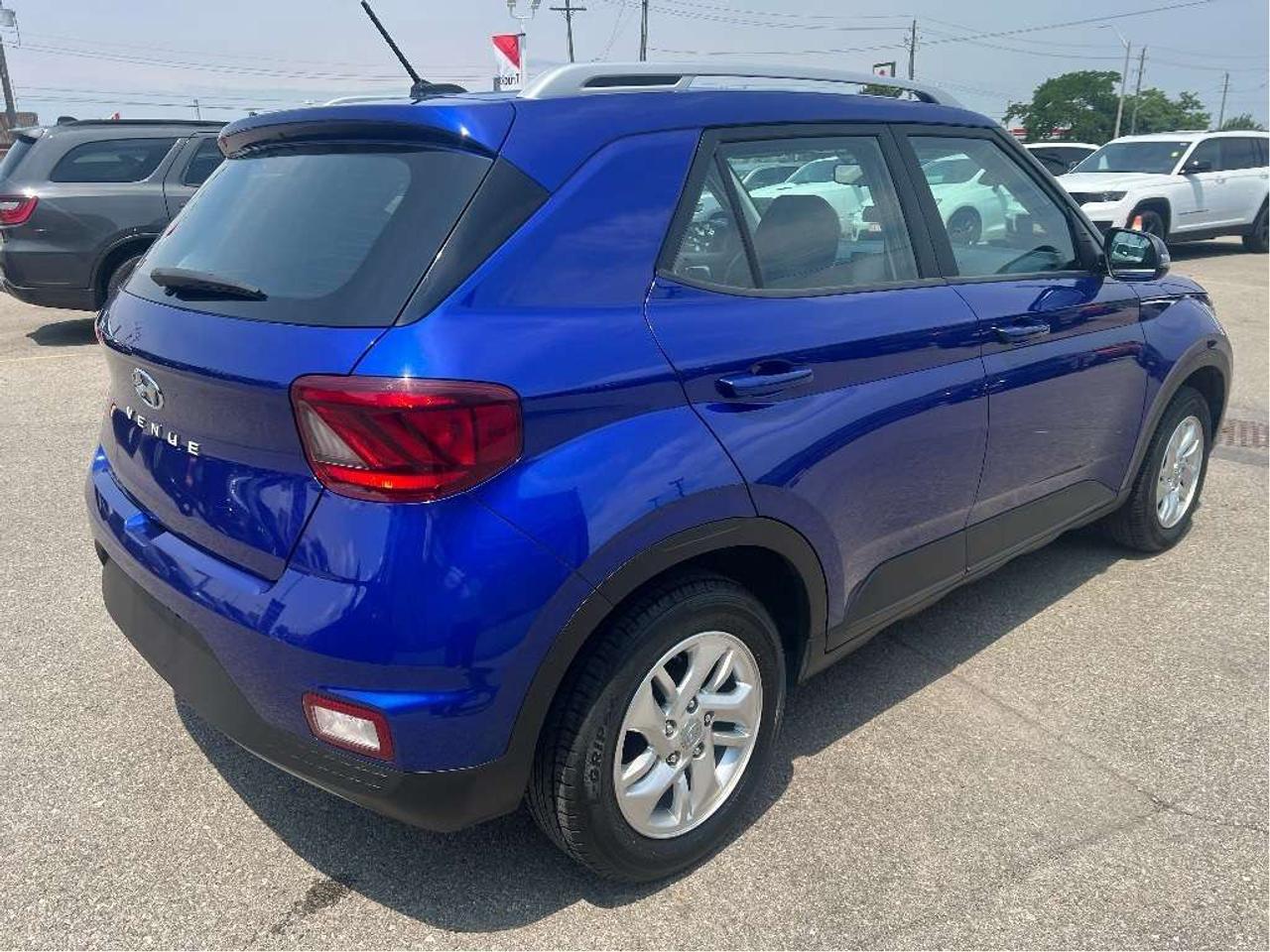 2024 Hyundai Venue Preferred IVT *HEATED SEATS *CLEAN CARFAX *BKP CAM Photo