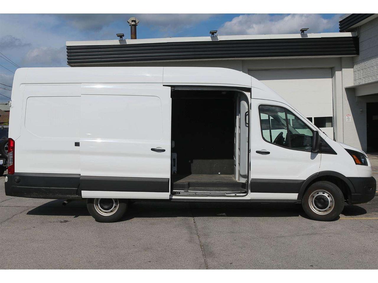 2024 Ford Transit 250 Van High Roof  148-in. WB Photo