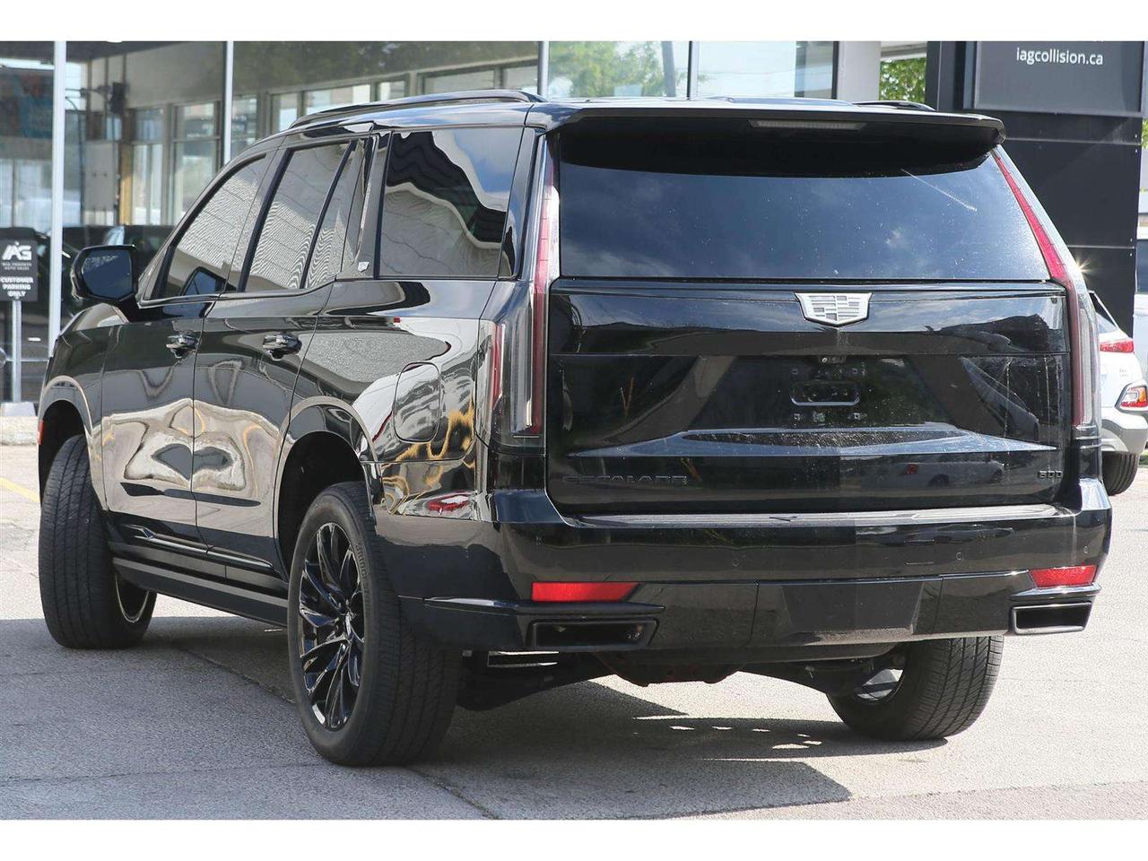 2022 Cadillac Escalade Sport Platinum AWD   Super Cruise   6.2L V8   Hand Photo
