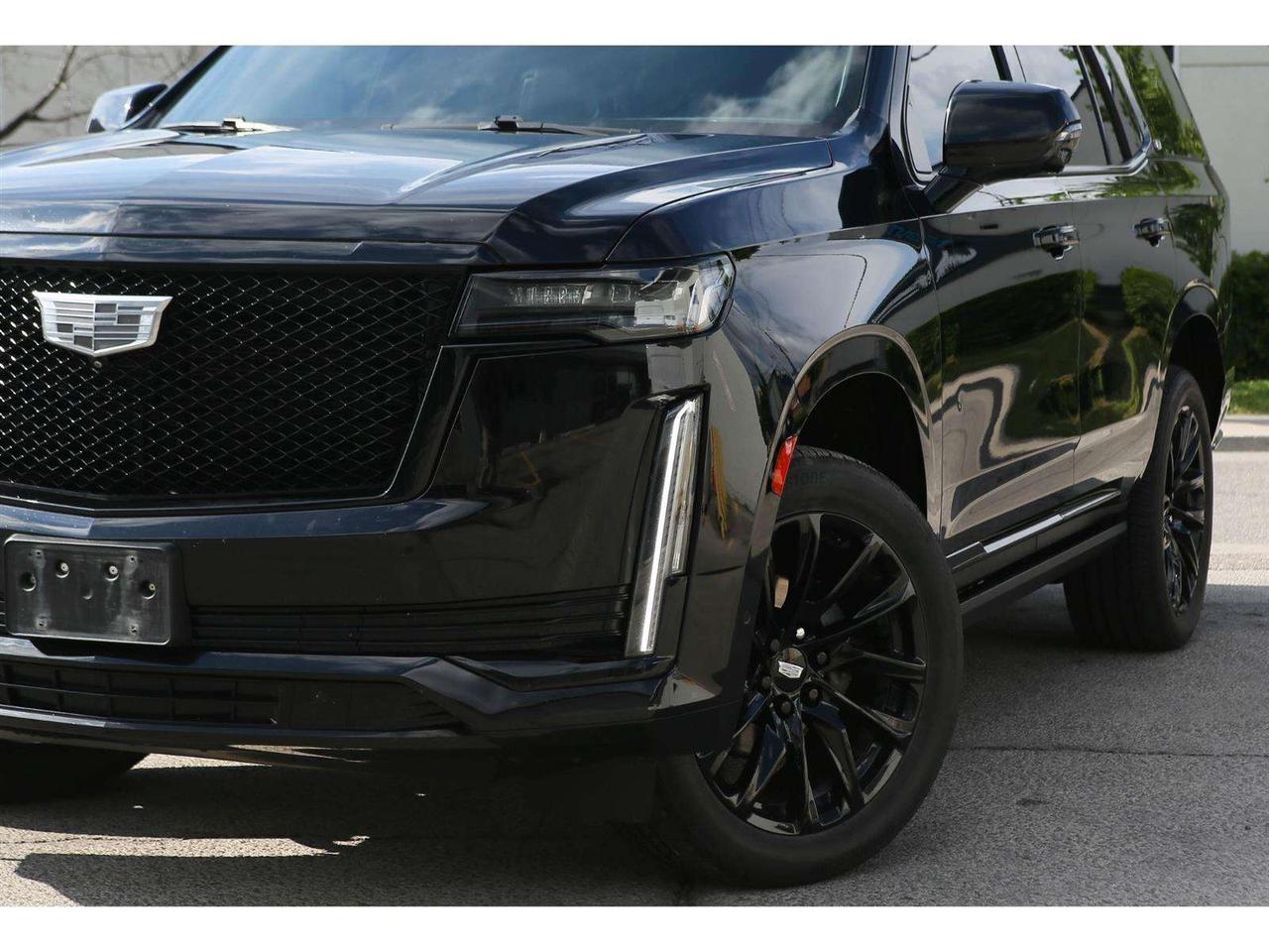 2022 Cadillac Escalade Sport Platinum AWD   Super Cruise   6.2L V8   Hand Photo