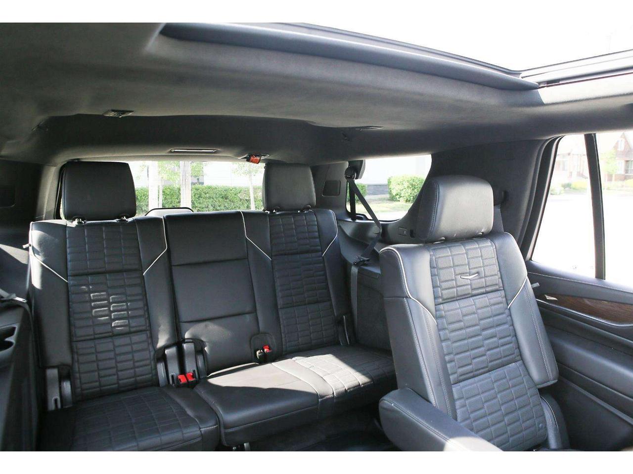 2022 Cadillac Escalade Sport Platinum AWD   Super Cruise   6.2L V8   Hand Photo