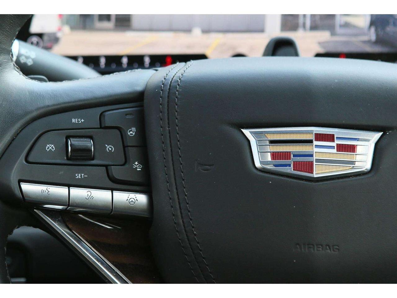 2022 Cadillac Escalade Sport Platinum AWD   Super Cruise   6.2L V8   Hand Photo