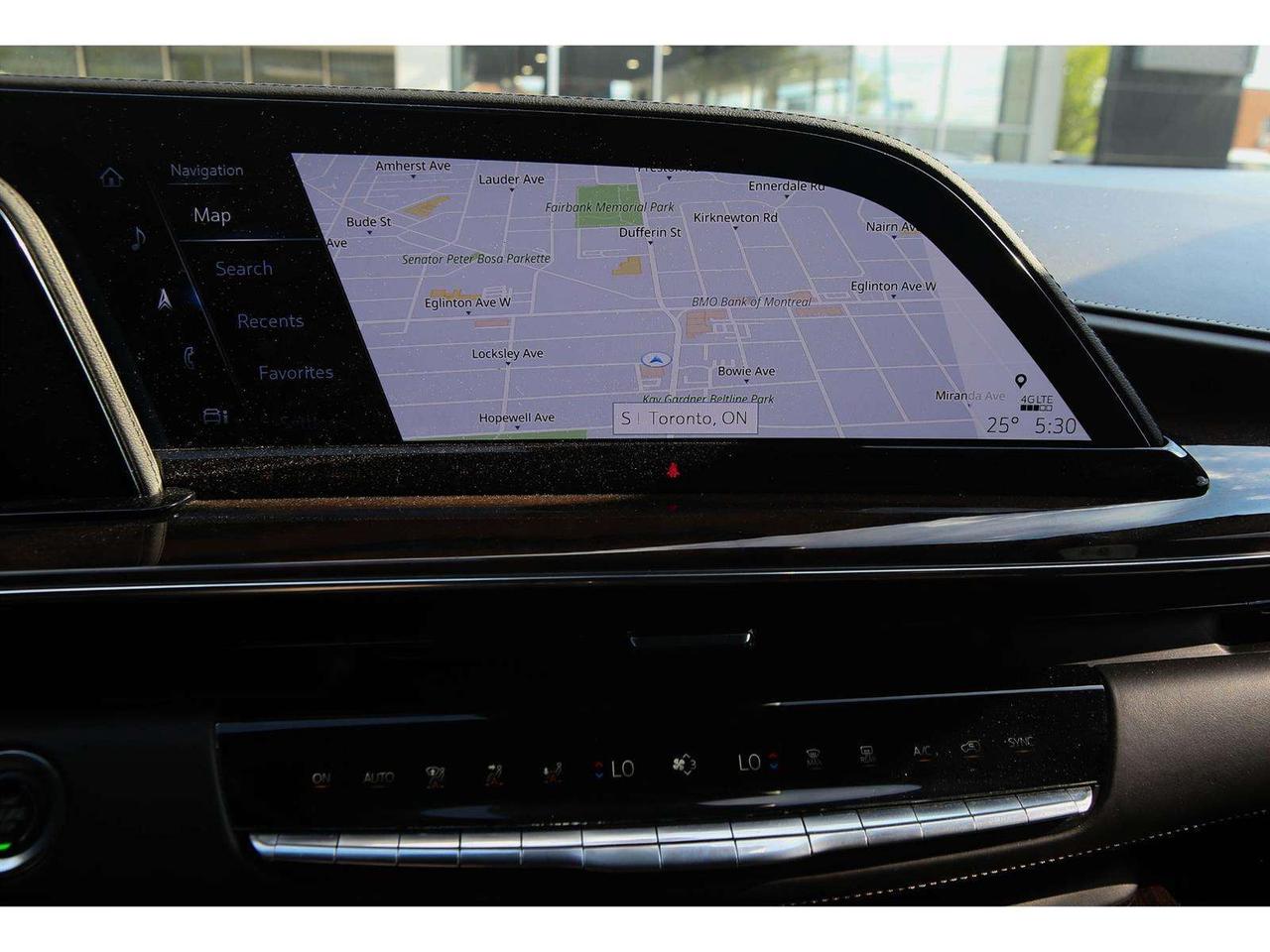 2022 Cadillac Escalade Sport Platinum AWD   Super Cruise   6.2L V8   Hand Photo
