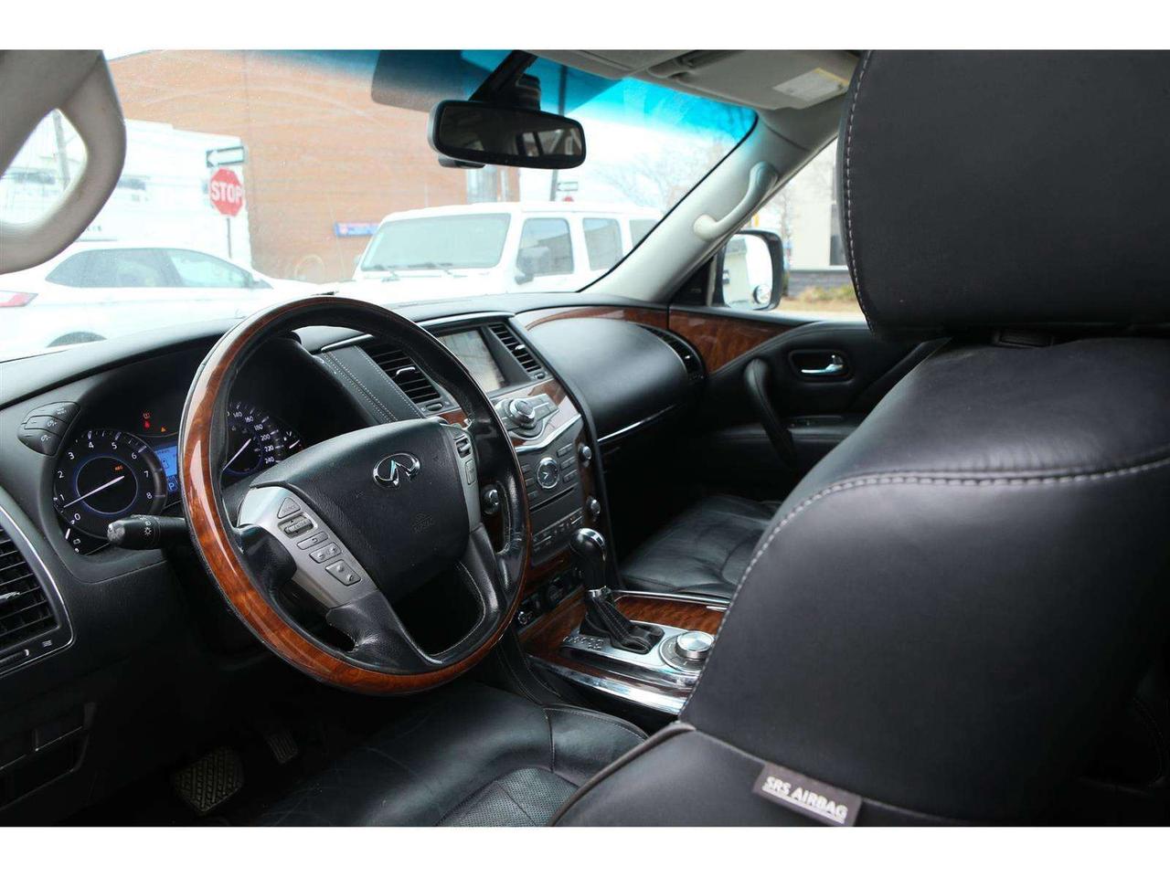 2017 Infiniti QX80 Luxury SUV 4WD   7 Passenger   Navigation   360 Ca Photo
