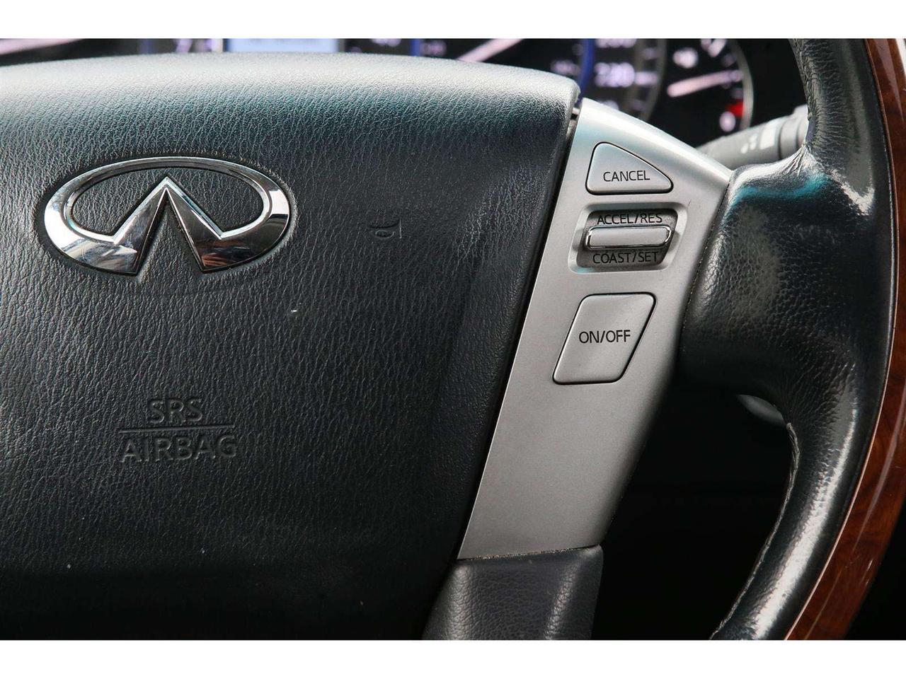 2017 Infiniti QX80 Luxury SUV 4WD   7 Passenger   Navigation   360 Ca Photo