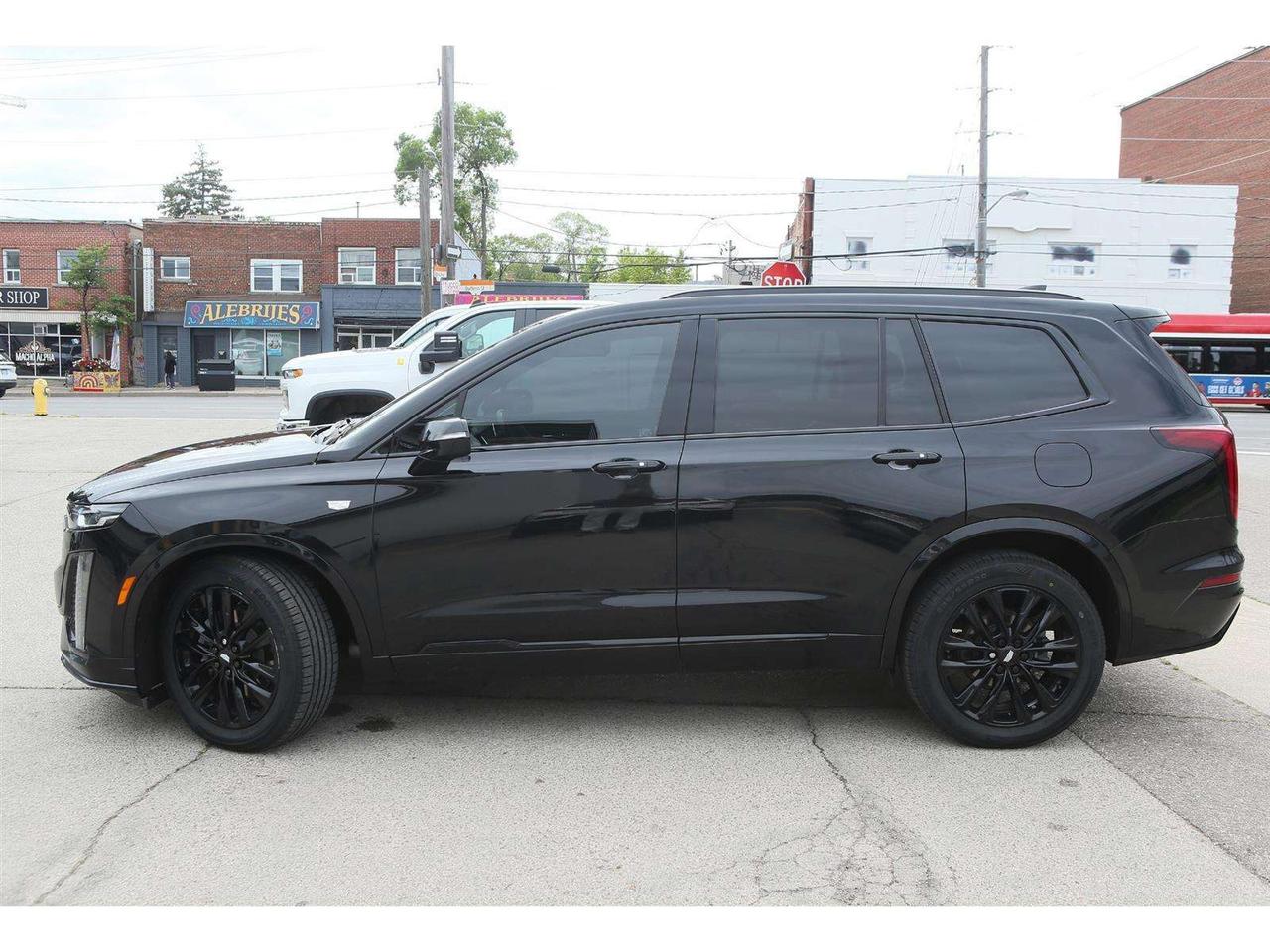 2021 Cadillac XT6 Platinum Sport AWD   6-Passenger   V6 Power   Pano Photo