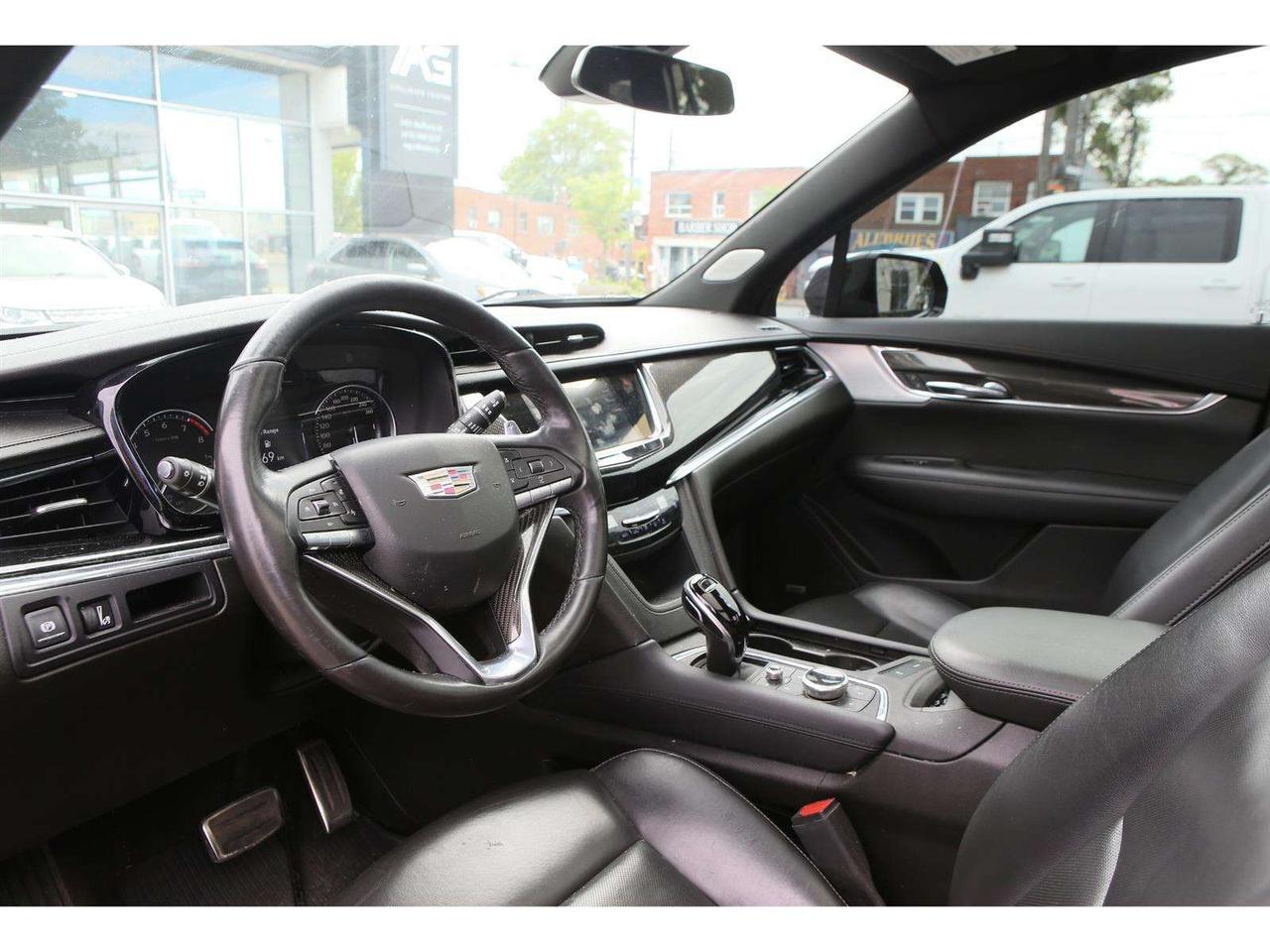 2021 Cadillac XT6 Platinum Sport AWD   6-Passenger   V6 Power   Pano Photo