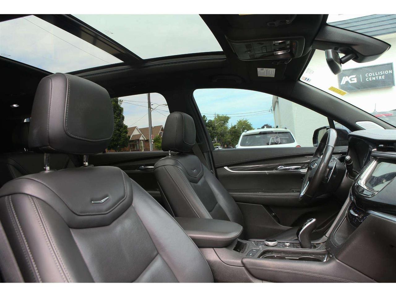 2021 Cadillac XT6 Platinum Sport AWD   6-Passenger   V6 Power   Pano Photo