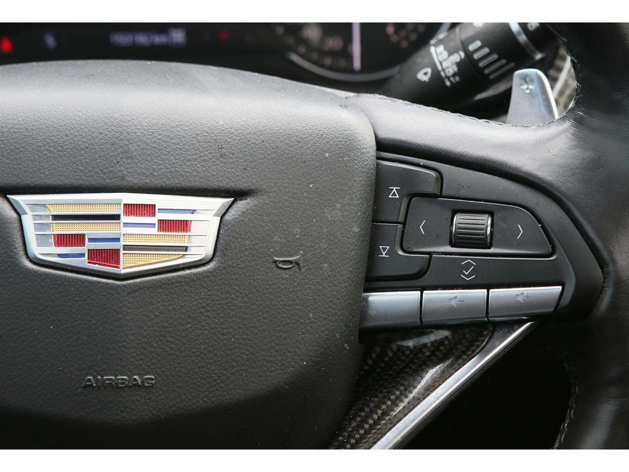 2021 Cadillac XT6 Platinum Sport AWD   6-Passenger   V6 Power   Pano Photo