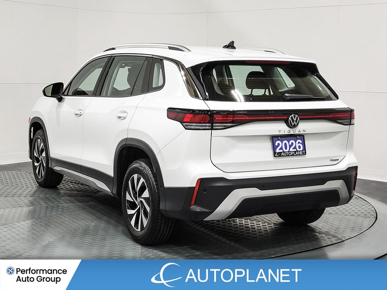 2026 Volkswagen Tiguan Trendline AWD, Back Up Cam, Heated Seats! Photo