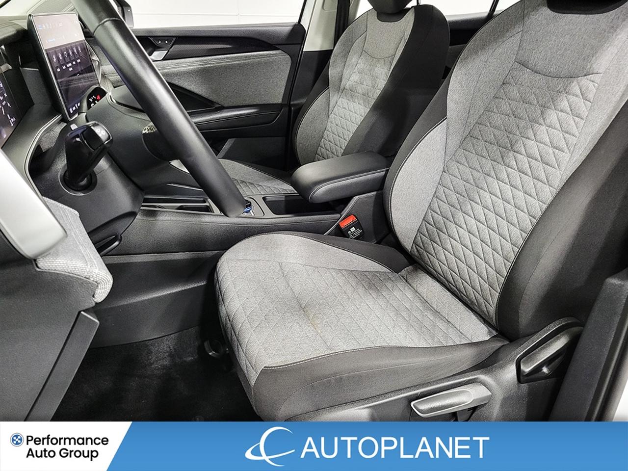 2026 Volkswagen Tiguan Trendline AWD, Back Up Cam, Heated Seats! Photo