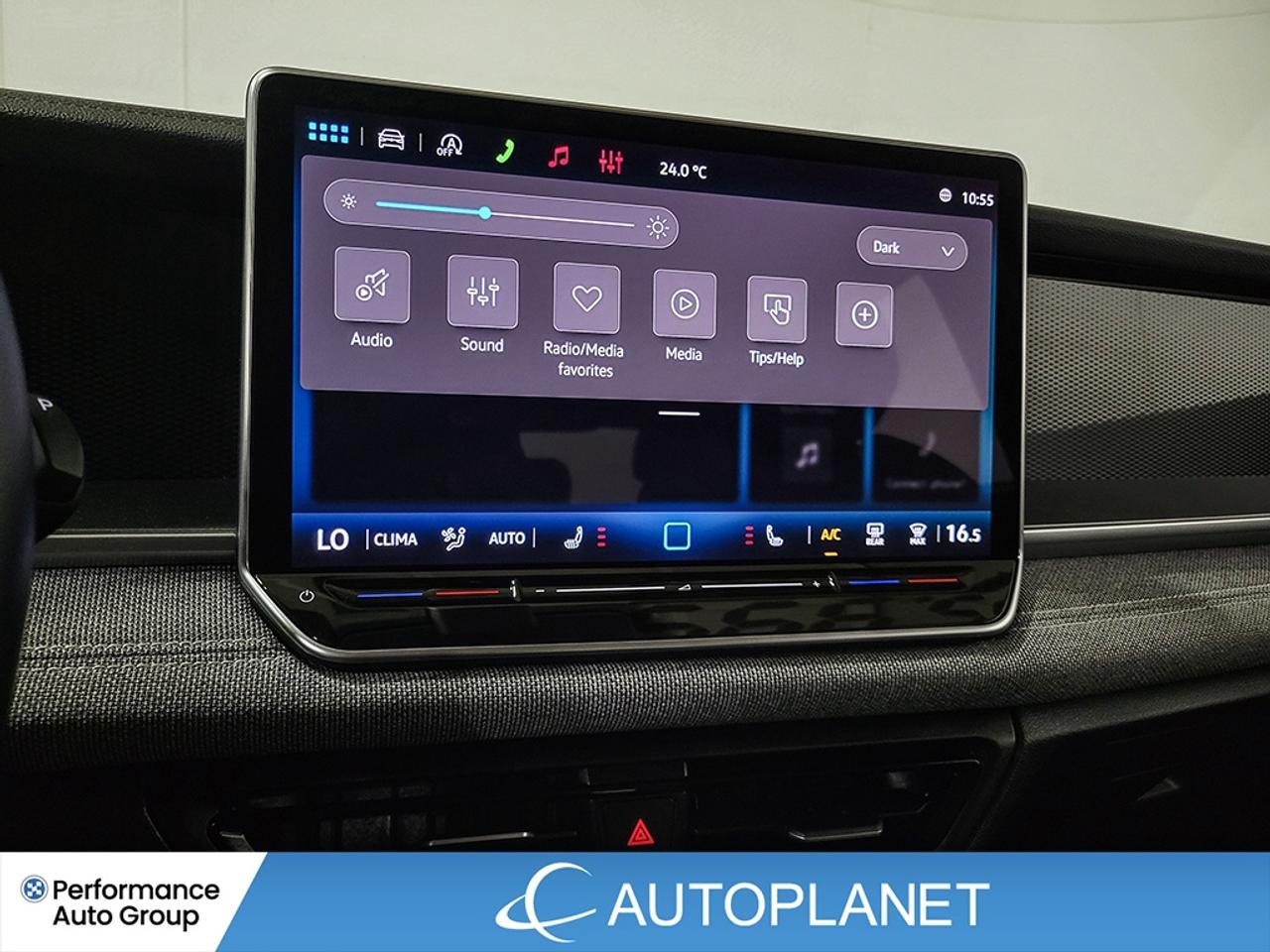 2026 Volkswagen Tiguan Trendline AWD, Back Up Cam, Heated Seats! Photo