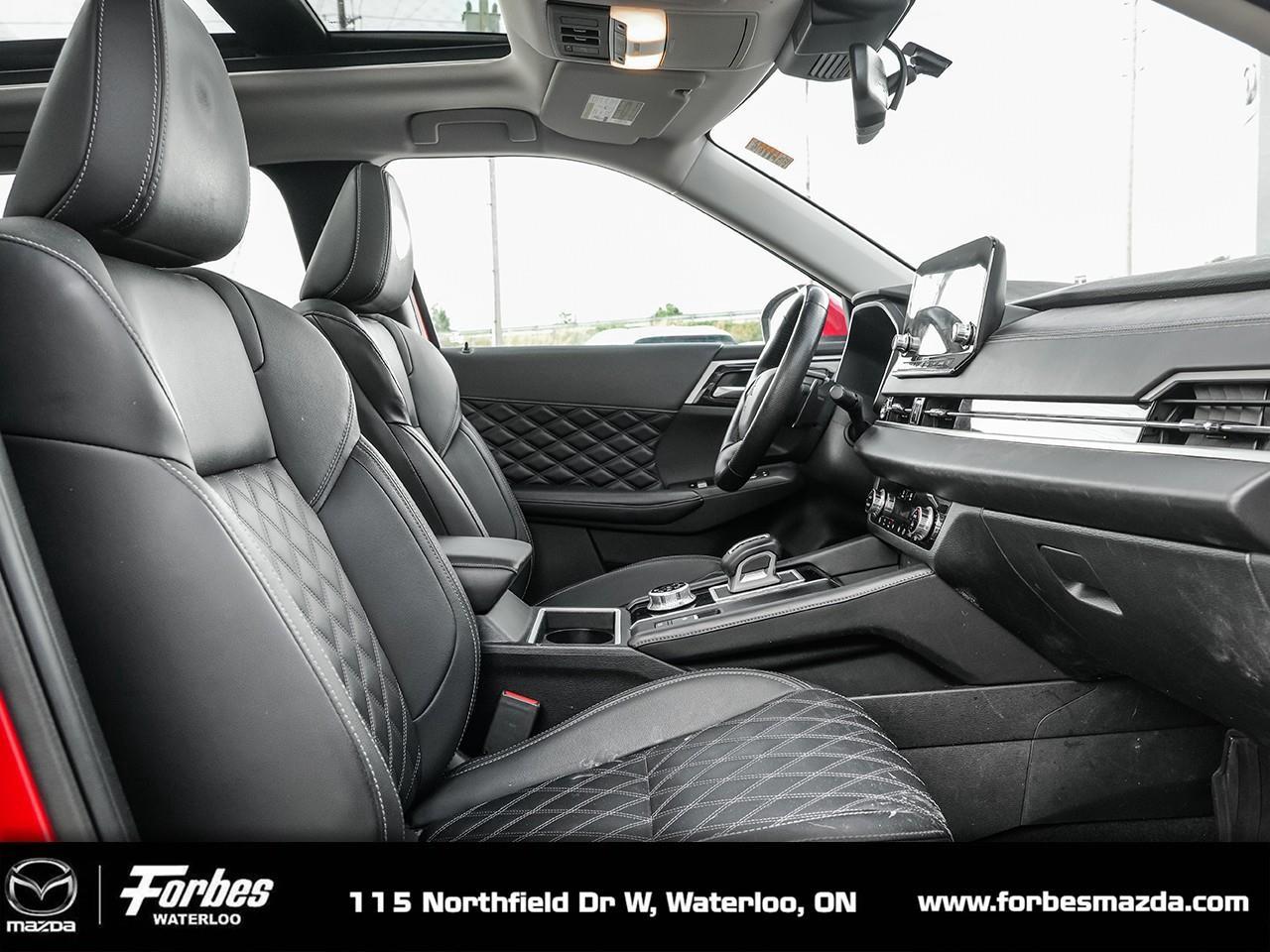 2024 Mitsubishi Outlander  Photo