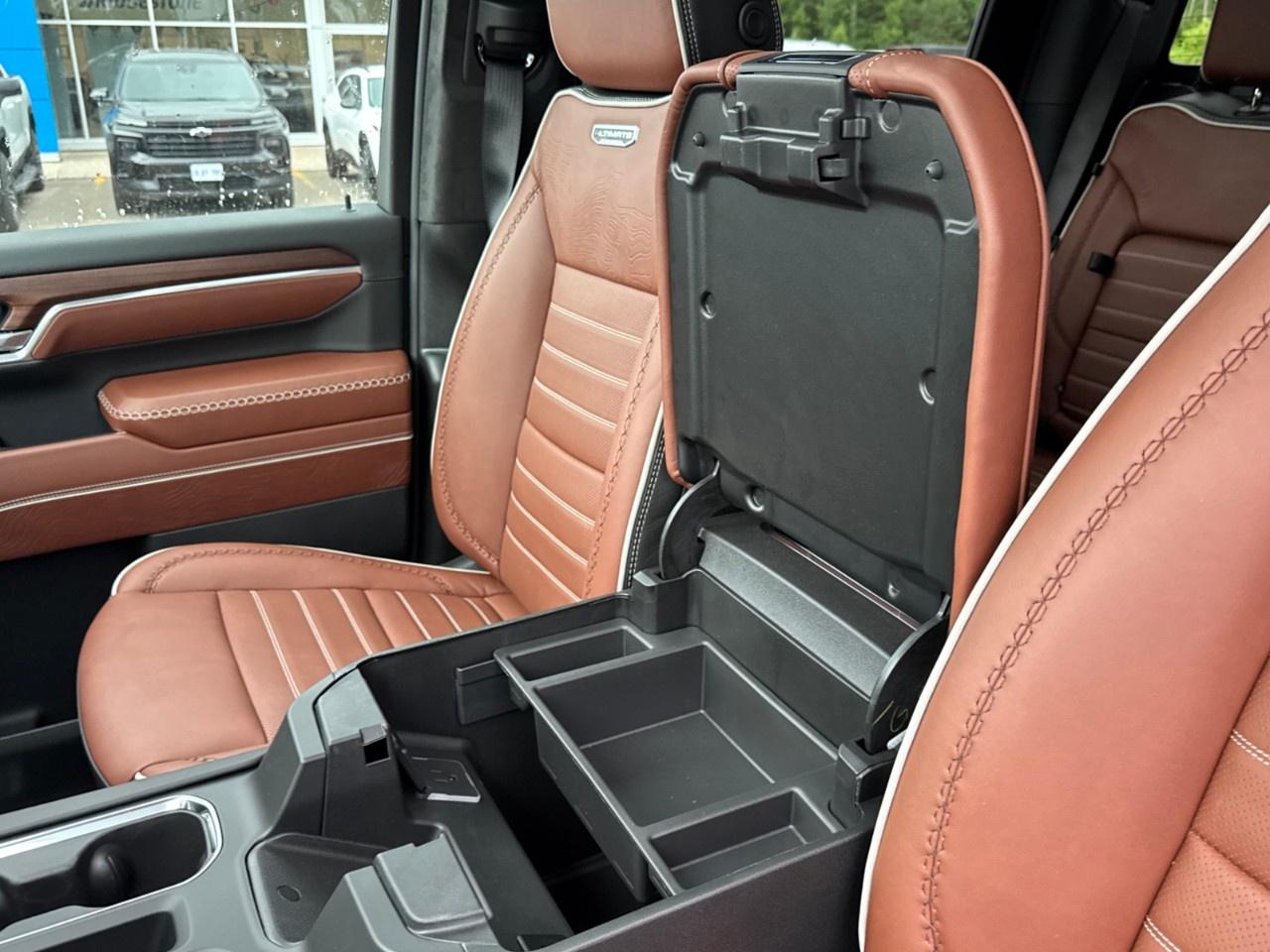 2026 GMC SIERRA 2500HD Crew Cab Standard Box 4-Wheel Drive Denali Ultimate Photo