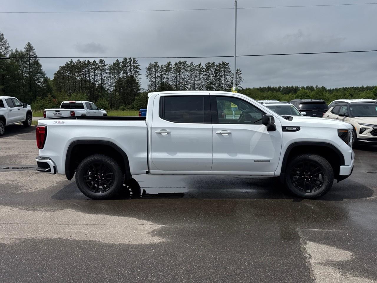 2026 GMC Sierra 1500 Crew Cab Short Box 4-Wheel Drive Elevation Photo
