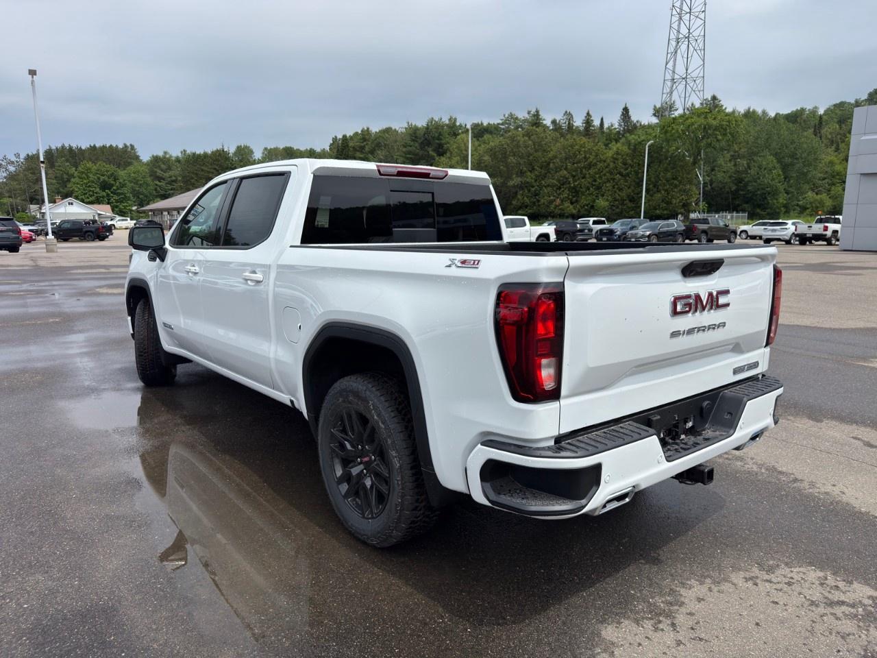2026 GMC Sierra 1500 Crew Cab Short Box 4-Wheel Drive Elevation Photo
