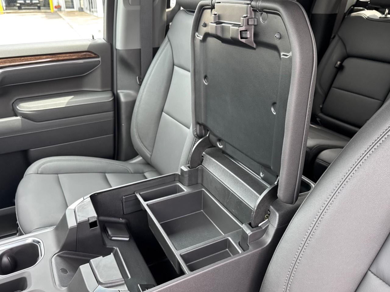 2026 GMC Sierra 1500 Crew Cab Short Box 4-Wheel Drive Elevation Photo