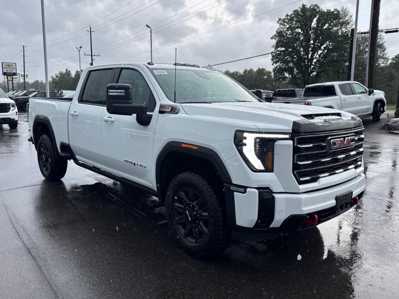 2026 GMC SIERRA 2500HD Crew Cab Standard Box 4-Wheel Drive AT4 Photo