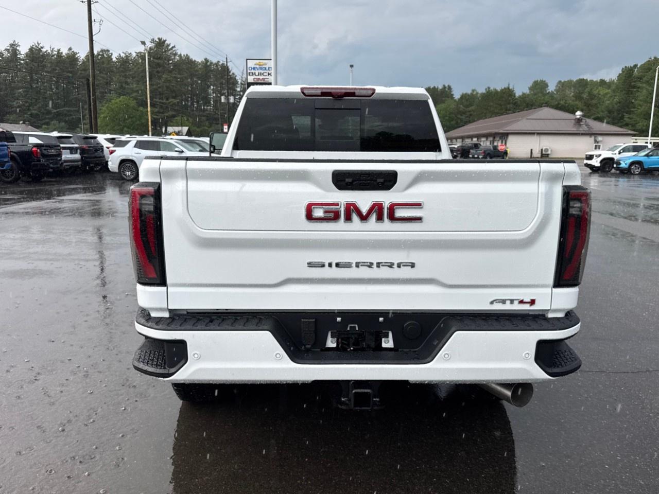 2026 GMC SIERRA 2500HD Crew Cab Standard Box 4-Wheel Drive AT4 Photo