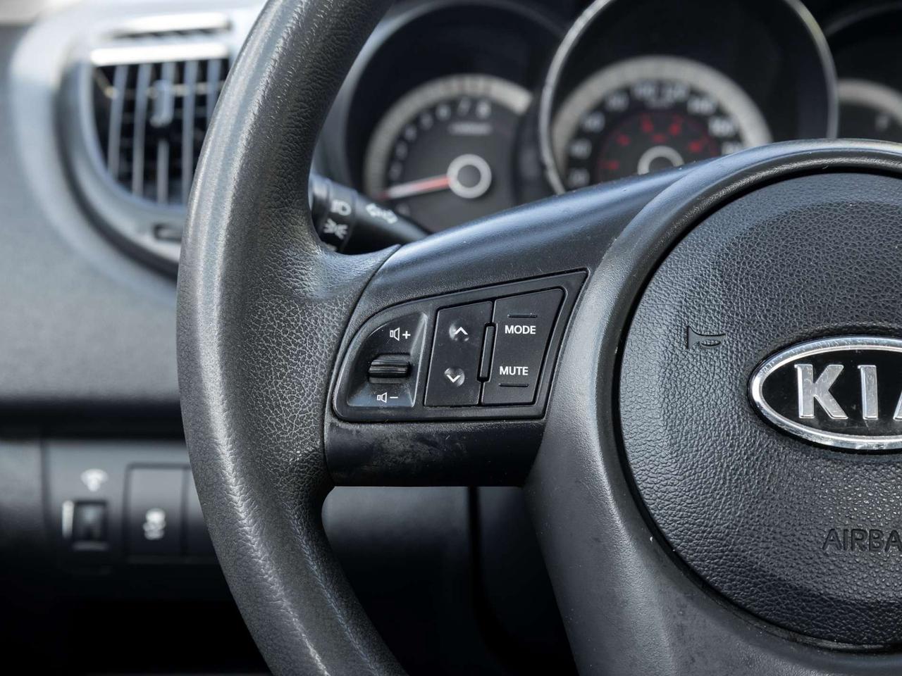2013 Kia Forte LX Photo