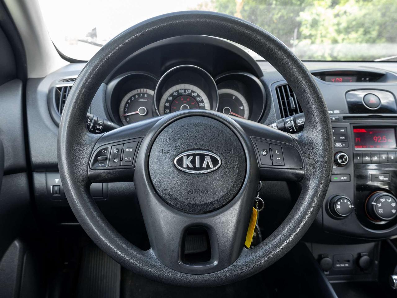 2013 Kia Forte LX Photo