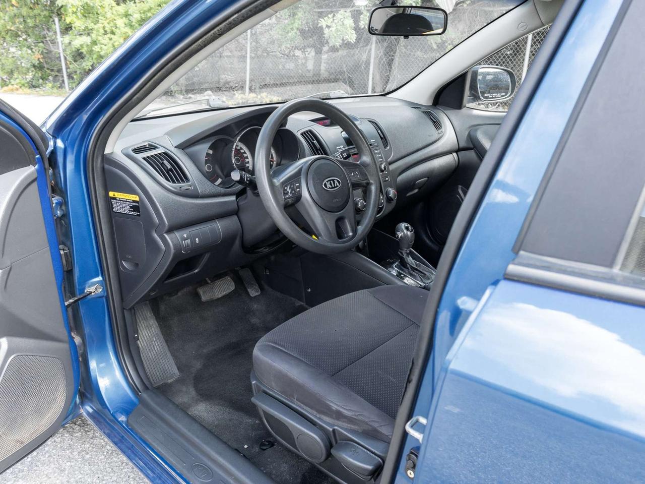 2013 Kia Forte LX Photo
