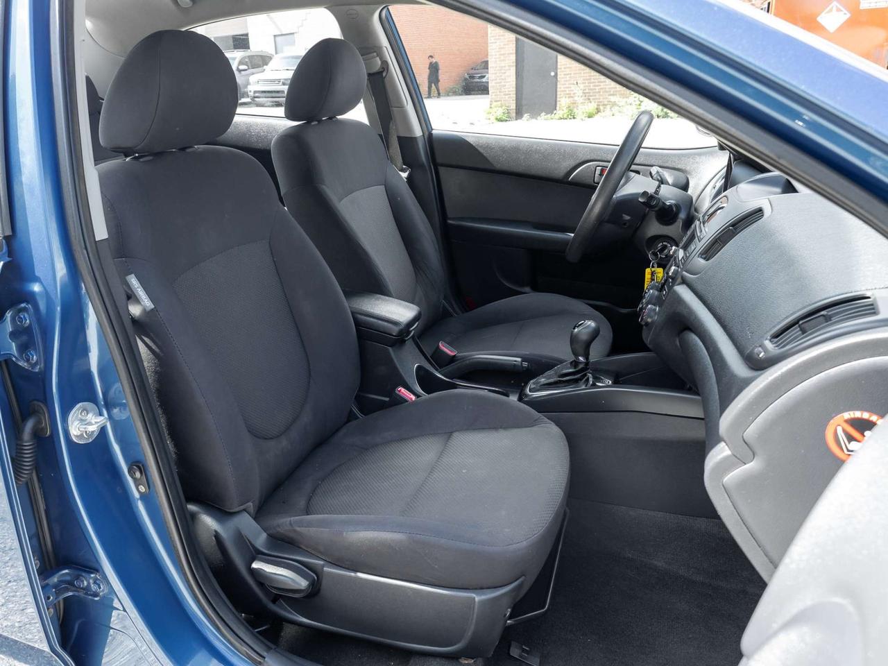 2013 Kia Forte LX Photo