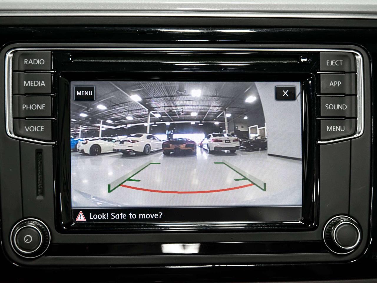 2018 Volkswagen Beetle S COAST REAR VIEW CAMERA SOFT TOP Photo