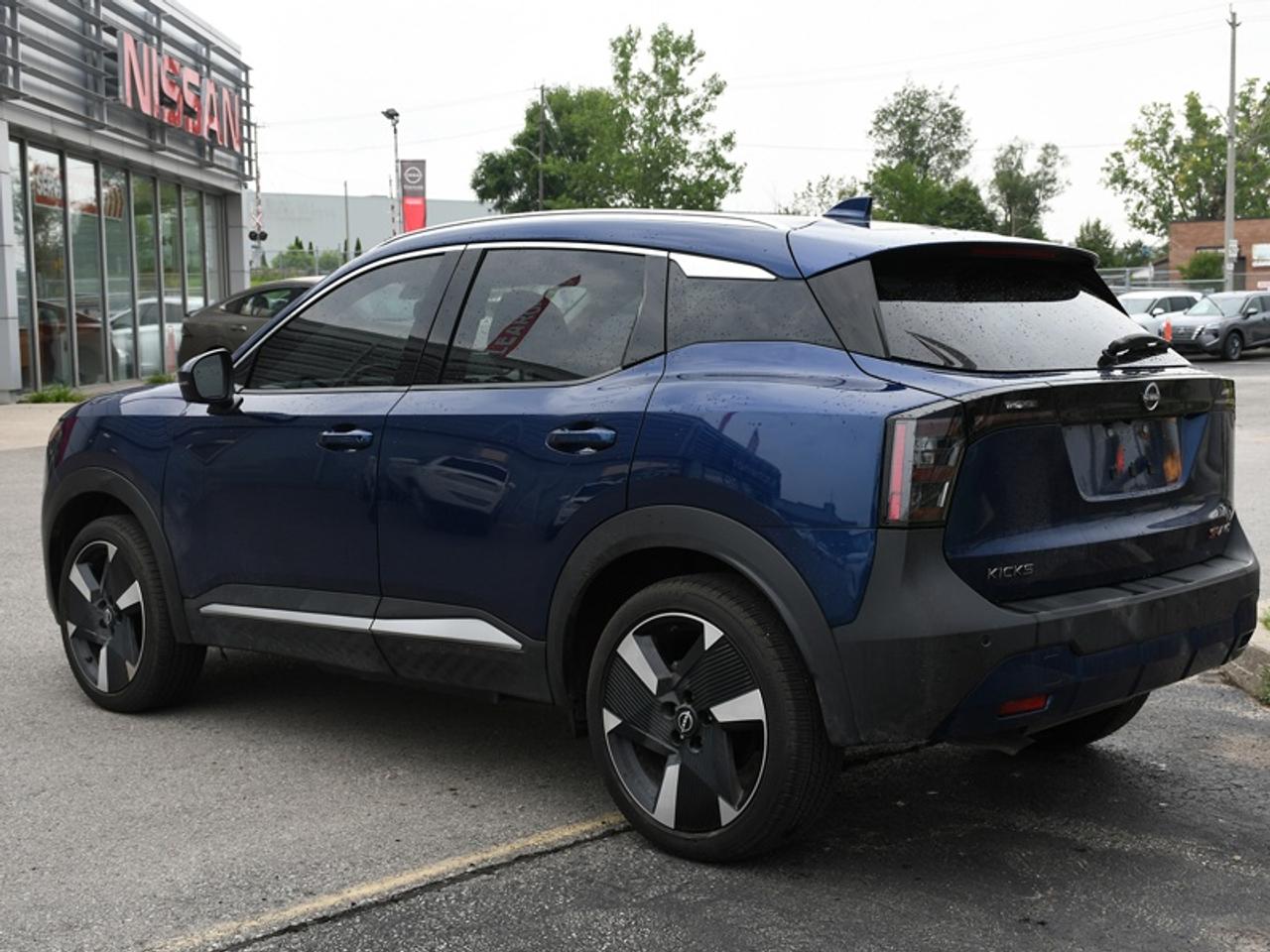 2025 Nissan Kicks SR Premium   Roof   Adaptive Cruise   360 Cam   CarPlay   Android Auto Photo