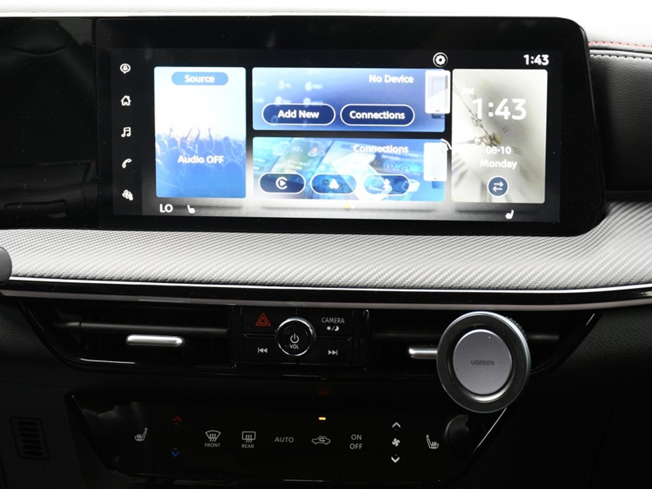 2025 Nissan Kicks SR Premium   Roof   Adaptive Cruise   360 Cam   CarPlay   Android Auto Photo