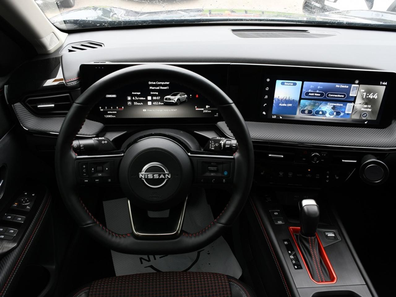 2025 Nissan Kicks SR Premium   Roof   Adaptive Cruise   360 Cam   CarPlay   Android Auto Photo