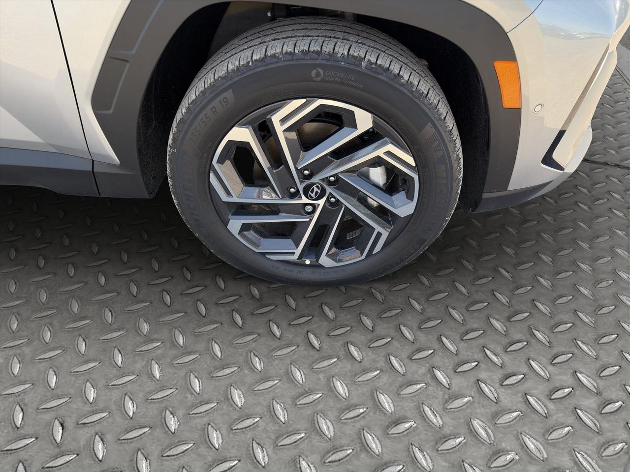 2026 Hyundai Tucson Hybrid Ultimate Photo1