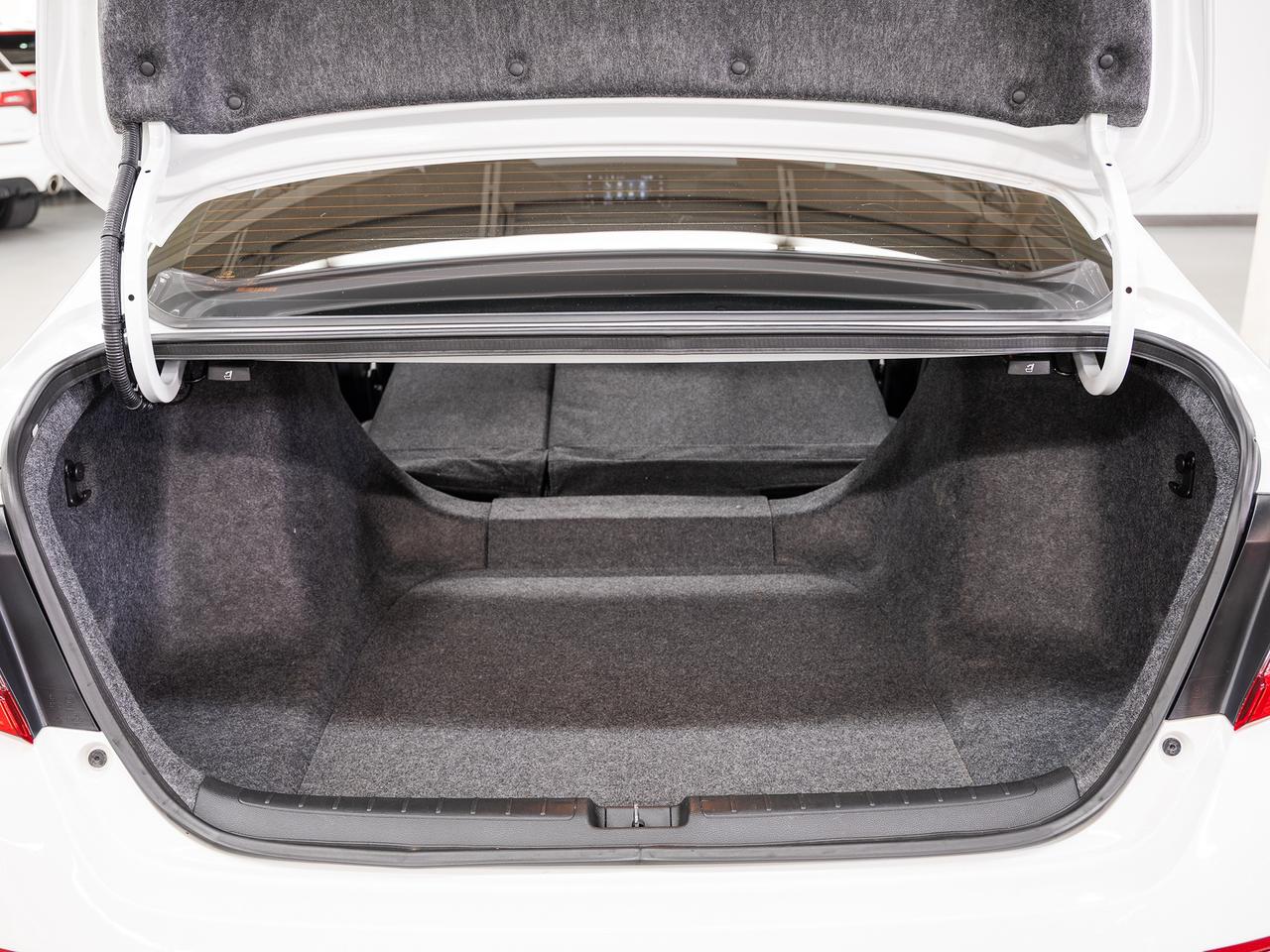 2022 Honda Accord SPORT | Sunroof | ACC | BSM | CarPlay Photo