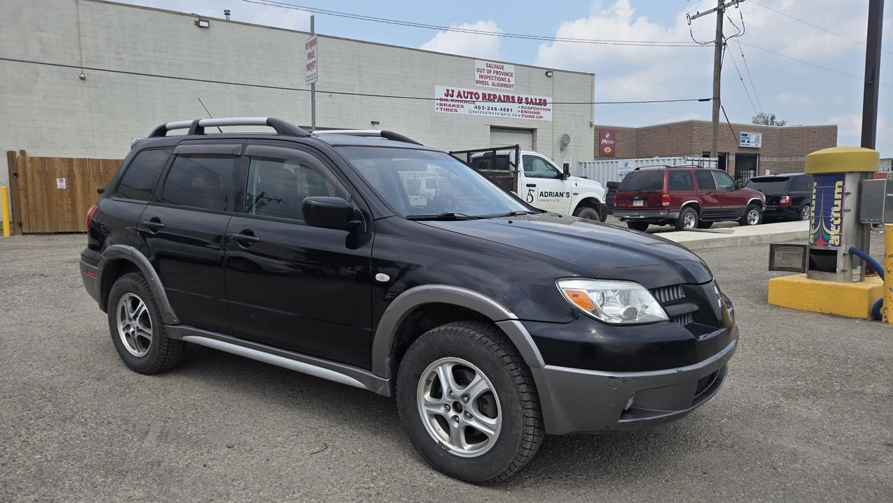 Used 2005 Mitsubishi Outlander 4dr AWD XLS for sale in Calgary, AB