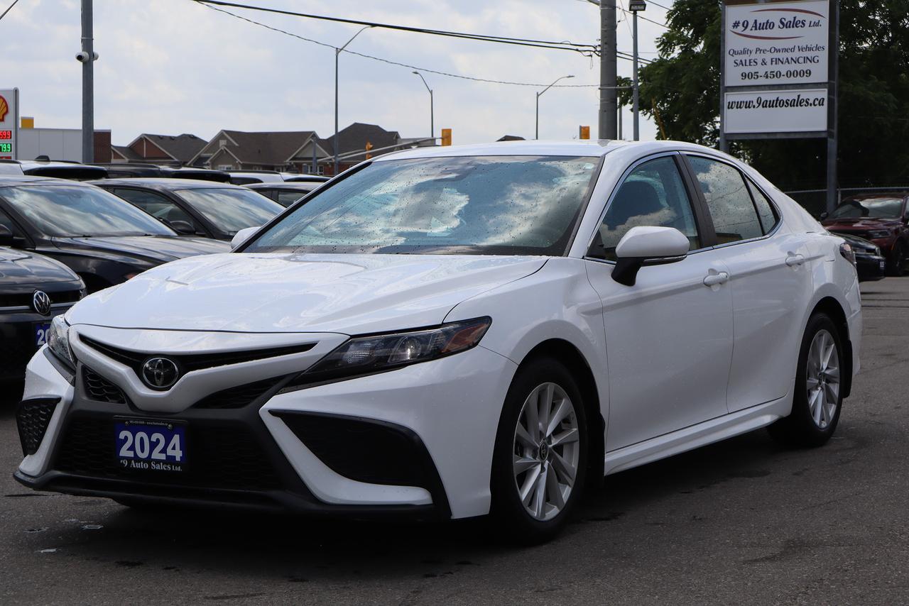 2024 Toyota Camry SE Auto Photo