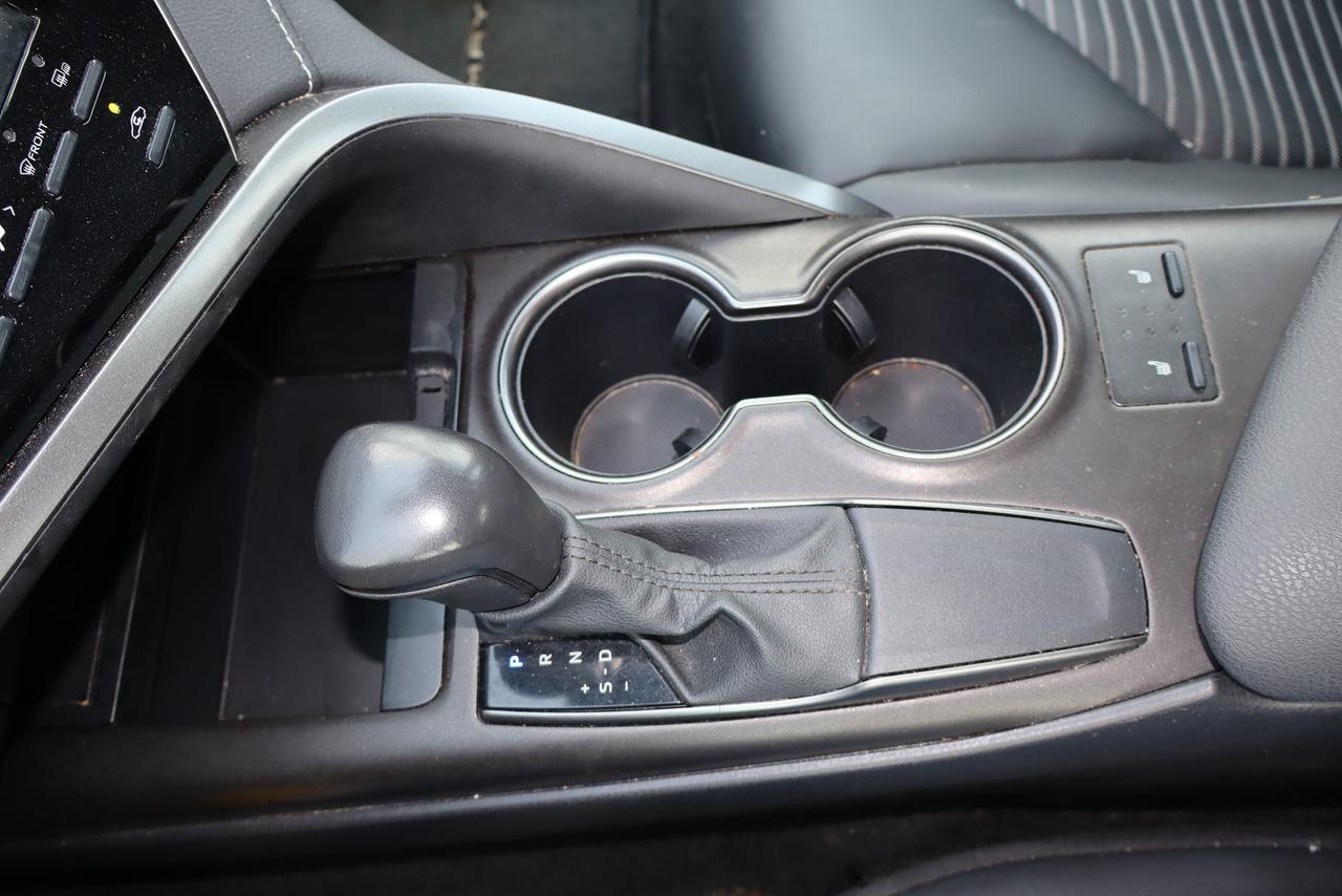 2024 Toyota Camry SE Auto Photo