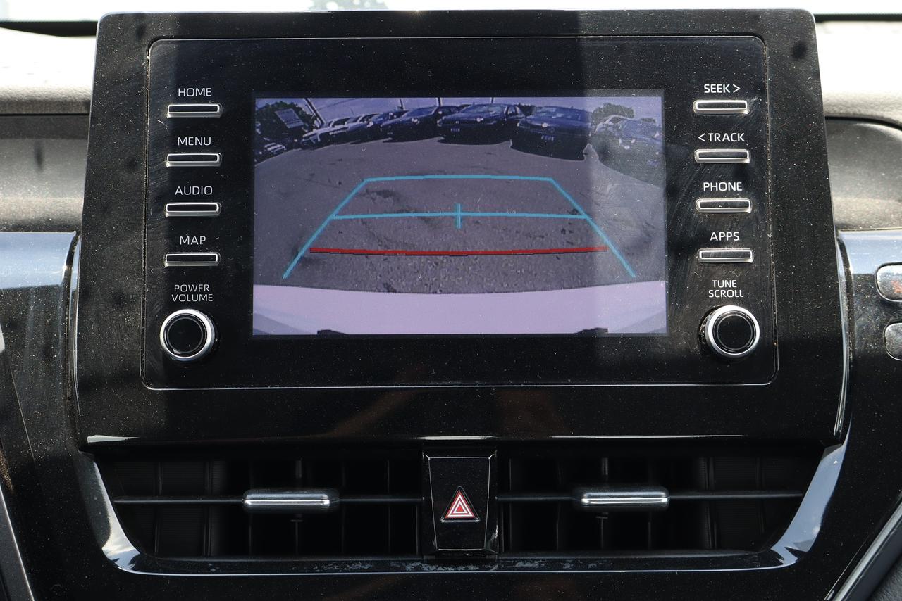2024 Toyota Camry SE Auto Photo